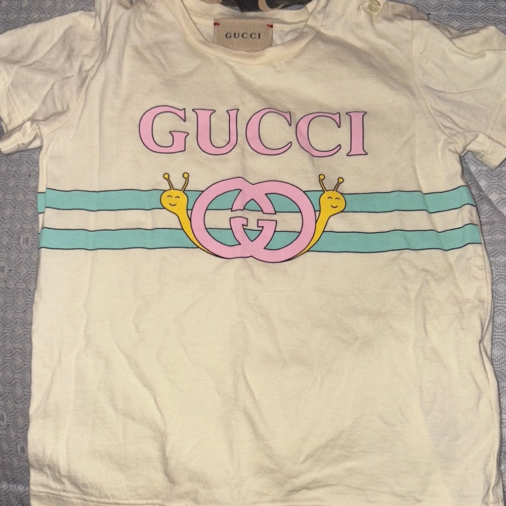 Gucci Cream Pink Short Sleeve Tee with Retro Logo